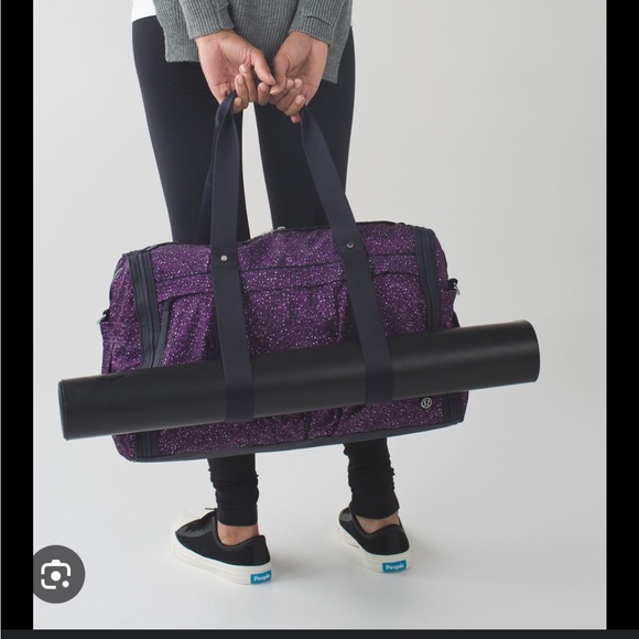 Lululemon Purple Speckled Duffel Bag - Picture 10 of 11